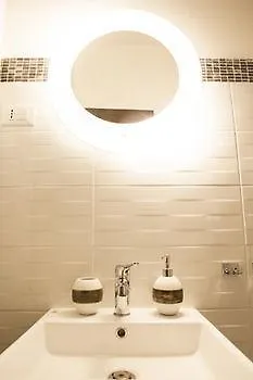 Отель типа "постель и завтрак" Lights